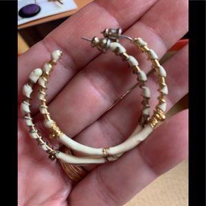 80’s earrings, 2 pairs, trendy, adventurous, vintage, see pictures of each pair